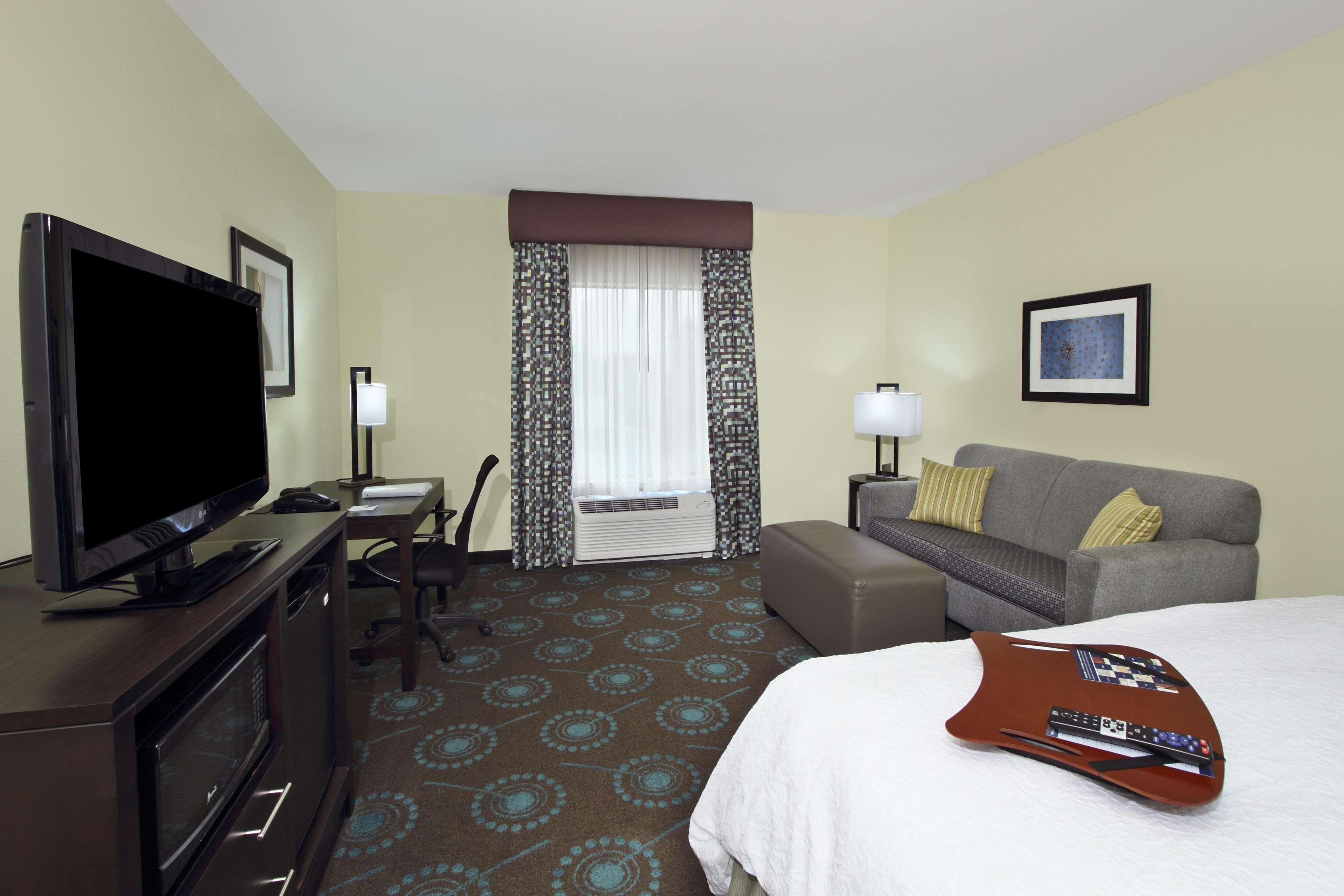 Hampton Inn Beeville Exteriör bild