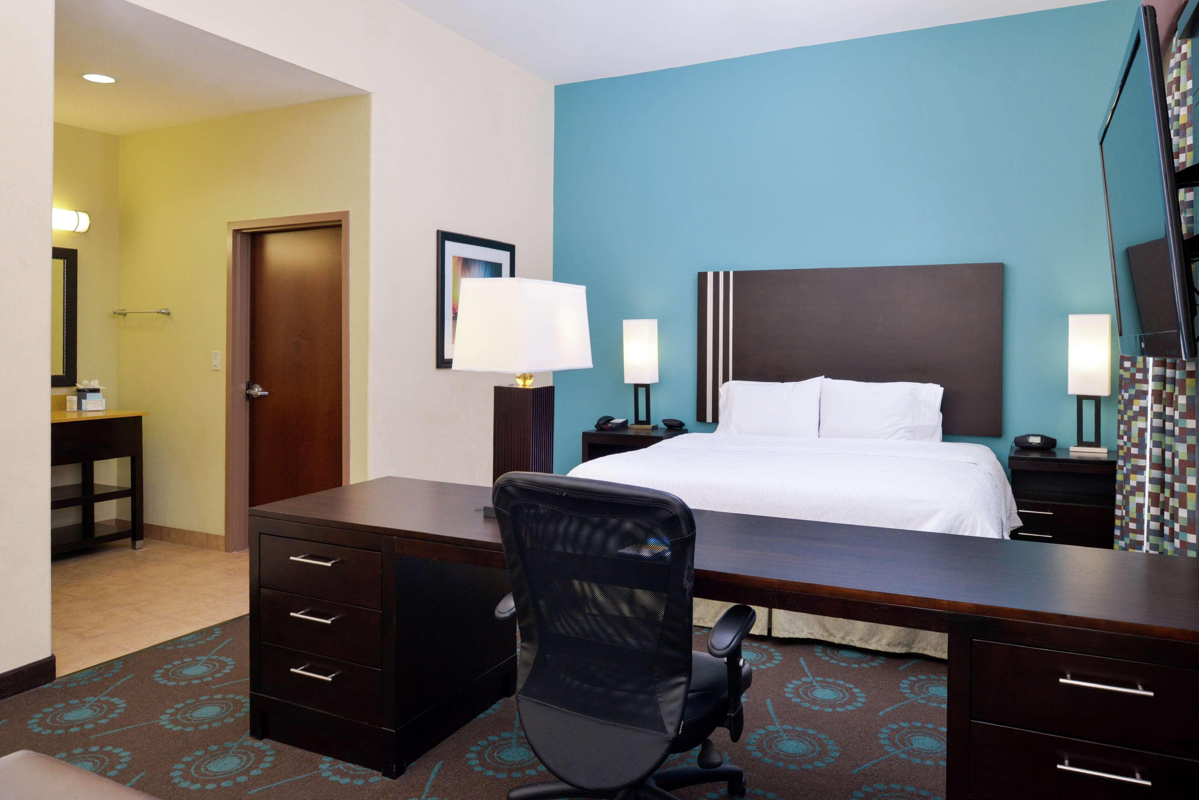 Hampton Inn Beeville Exteriör bild