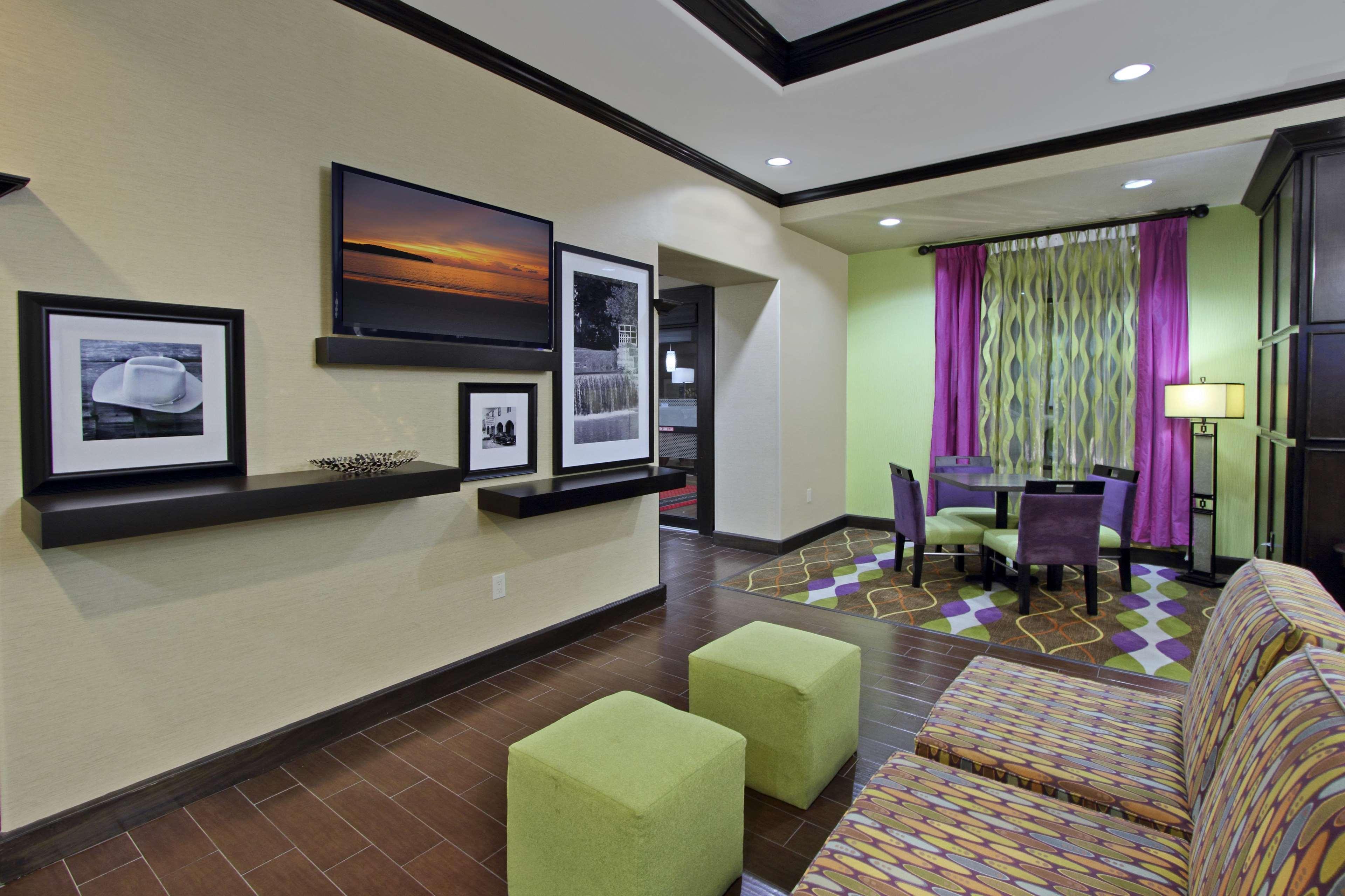 Hampton Inn Beeville Exteriör bild