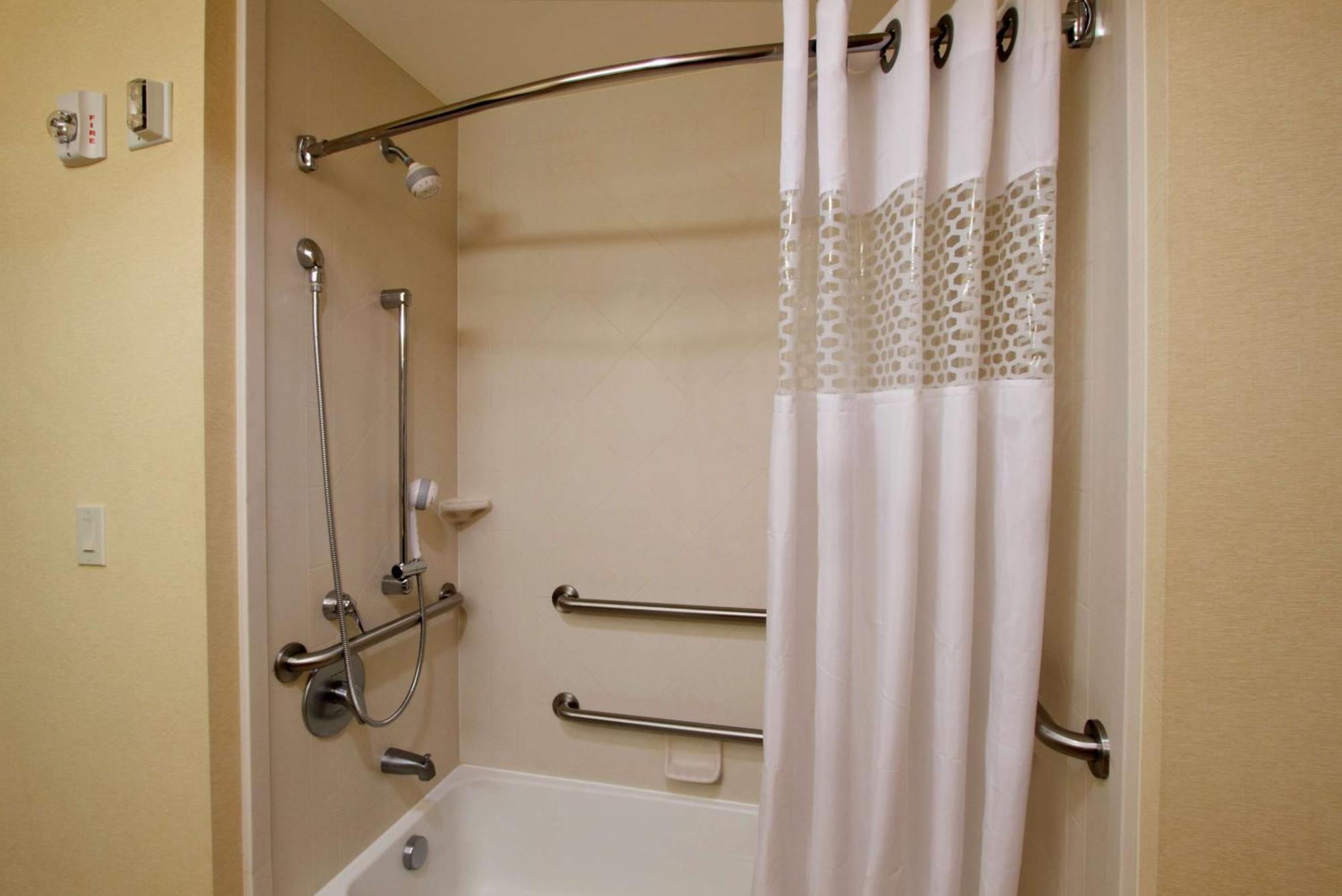 Hampton Inn Beeville Exteriör bild